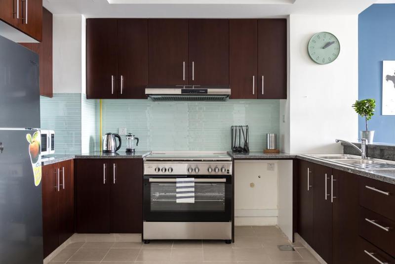 Higuests - Wharf Apartment Dubai