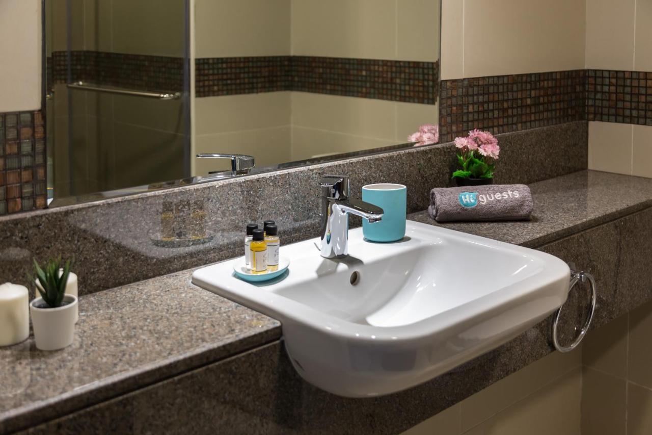Higuests - Wharf Apartment Dubai